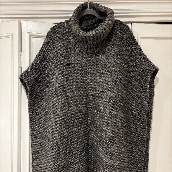 UGG Sweaters I Ugg Chunky Knit Grey Turtleneck Poncho Sweater (One Size) - Picture 2 of 8